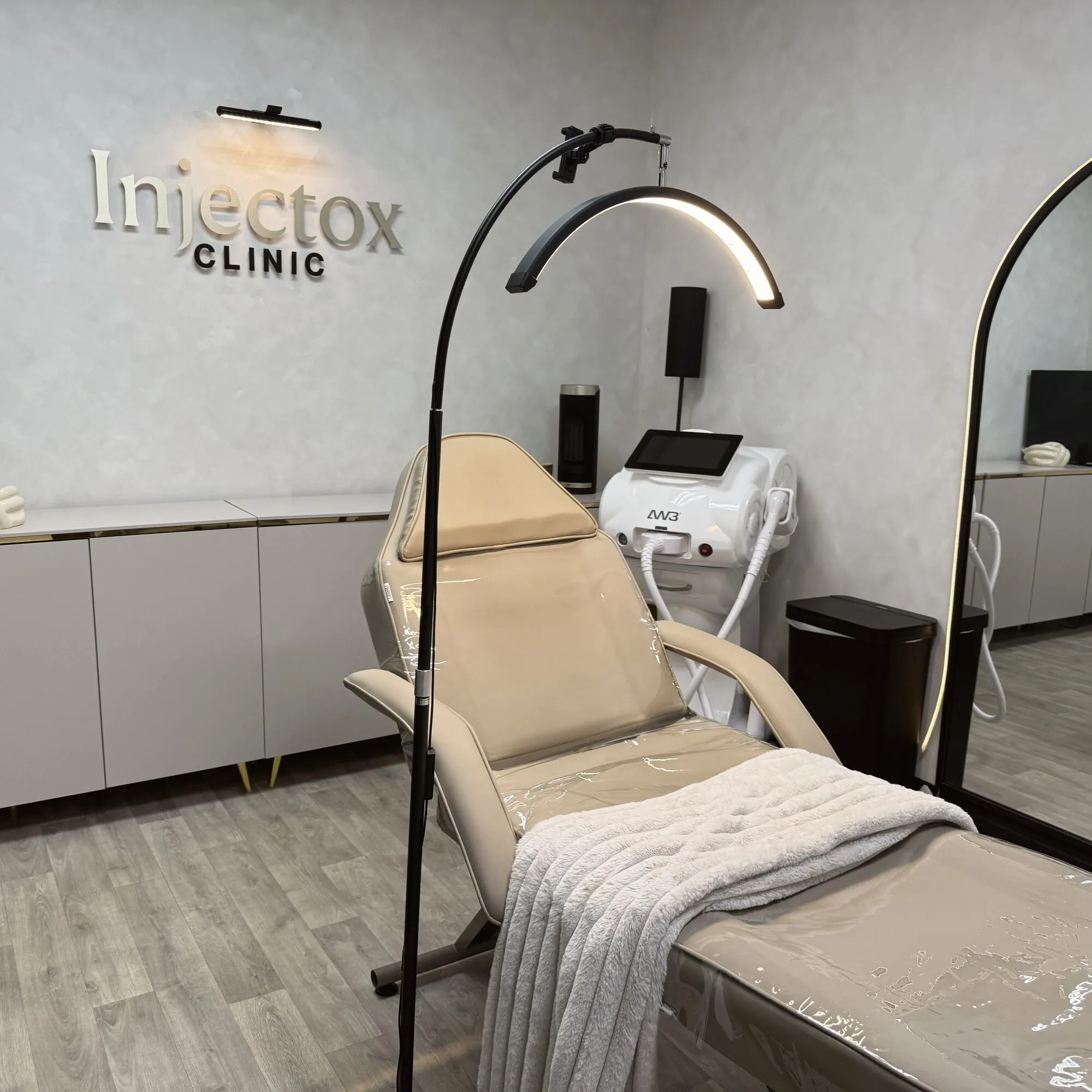 The AW3 diode laser in the treatment room